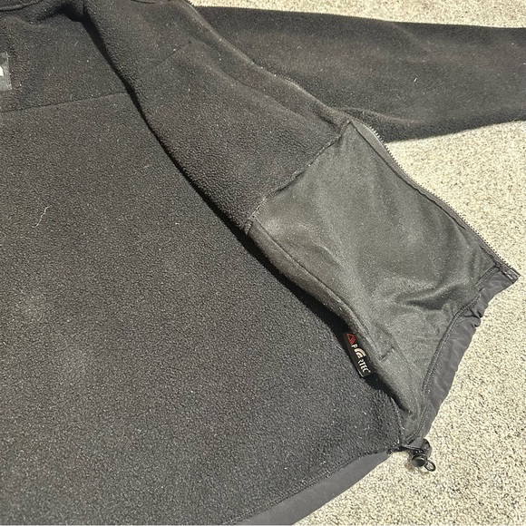 North Face Women's Denali Full Zip Fleece Jacket - MEDIUM - Picture 13 of 17